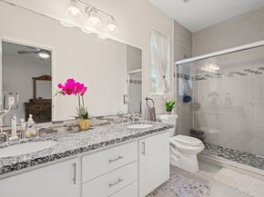 5907 Wedgefield Street, Houston TX 77028