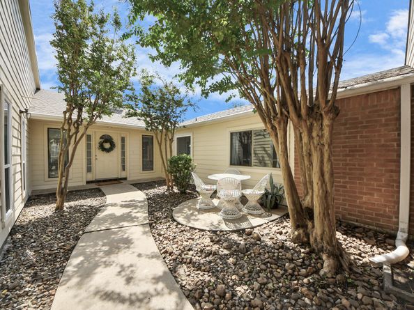 14211 Hillvale Drive, Houston TX 77077