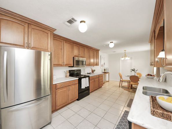 14211 Hillvale Drive, Houston TX 77077