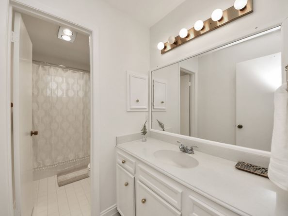 14211 Hillvale Drive, Houston TX 77077