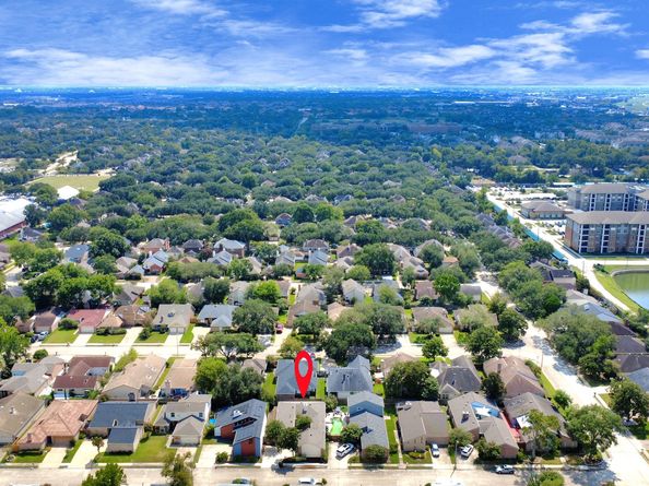 14211 Hillvale Drive, Houston TX 77077
