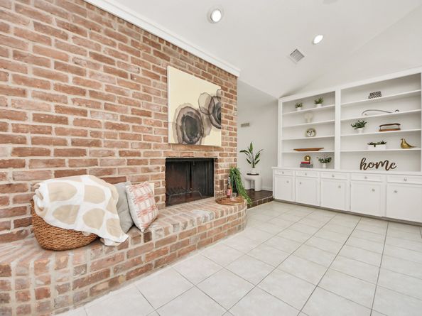 14211 Hillvale Drive, Houston TX 77077