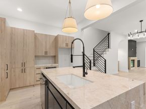 4309 Floyd Street B, Houston TX 77007