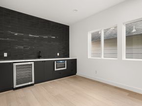 4309 Floyd Street B, Houston TX 77007