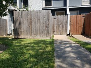 9550 Deering Drive 109, Houston TX 77036