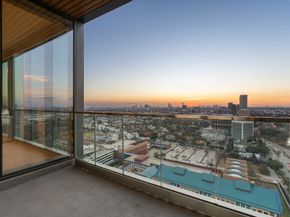 1711 Allen Parkway 2402, Houston TX 77019