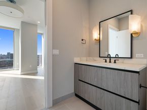 1711 Allen Parkway 2402, Houston TX 77019