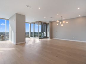 1711 Allen Parkway 2402, Houston TX 77019