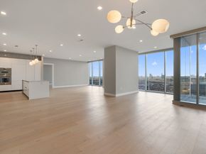 1711 Allen Parkway 2402, Houston TX 77019