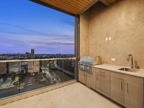 1711 Allen Parkway 2402, Houston TX 77019