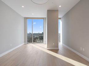 1711 Allen Parkway 2402, Houston TX 77019