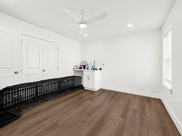 1107 Brooks Street, Houston TX 77009
