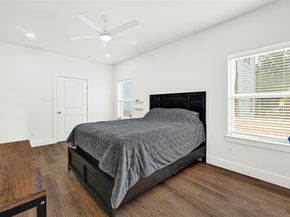 1107 Brooks Street, Houston TX 77009