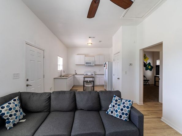 2719 Milwaukee Street, Houston TX 77026