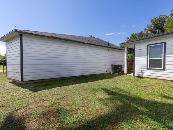 2719 Milwaukee Street, Houston TX 77026