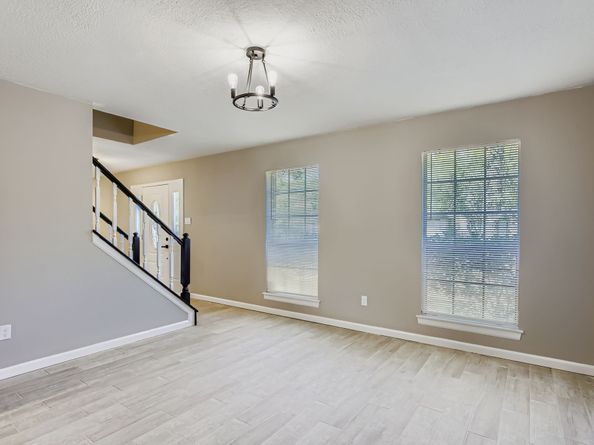 4819 Brooklawn Drive, Houston TX 77066
