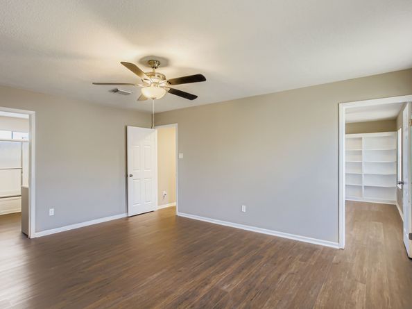 4819 Brooklawn Drive, Houston TX 77066