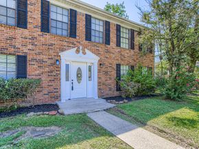 4819 Brooklawn Drive, Houston TX 77066