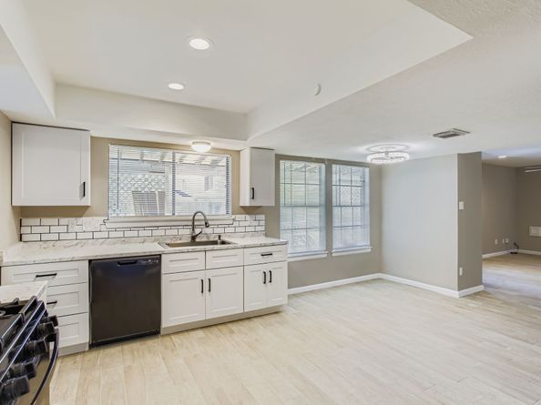 4819 Brooklawn Drive, Houston TX 77066