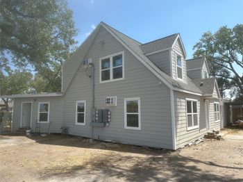 1405 Miles Street