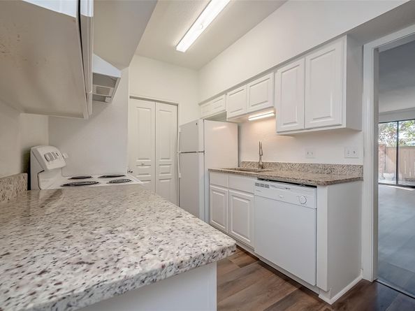 2400 N Braeswood Boulevard 106, Houston TX 77030