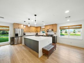 5438 Grape Street, Houston TX 77096