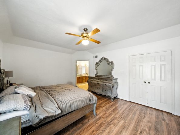 211 Aberdeen Street, Stafford TX 77477