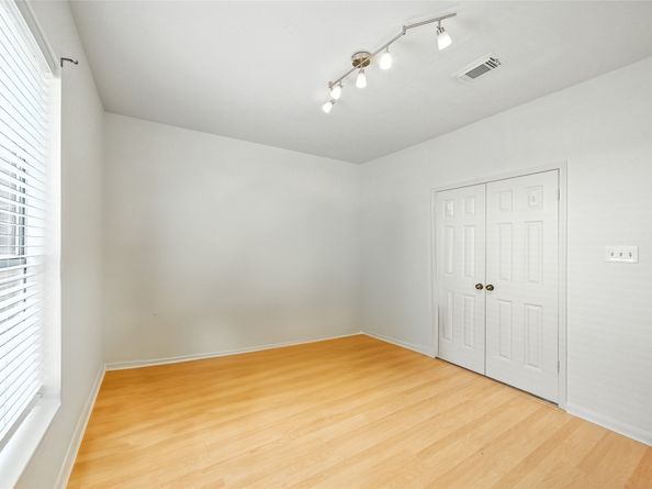 211 Aberdeen Street, Stafford TX 77477