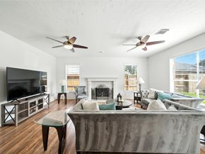 211 Aberdeen Street, Stafford TX 77477