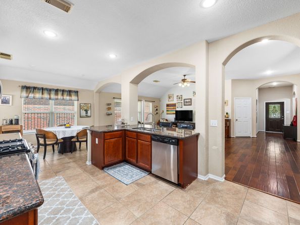 26 W Lasting Spring Cir, Spring TX 77389