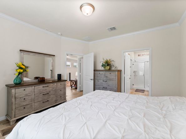 265 Flaxen Chestnut, The Woodlands TX 77382