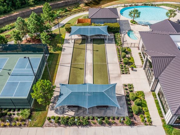 265 Flaxen Chestnut, The Woodlands TX 77382