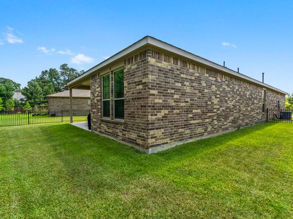 265 Flaxen Chestnut, The Woodlands TX 77382