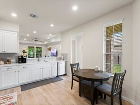 265 Flaxen Chestnut, The Woodlands TX 77382