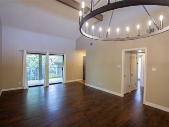 8615 Putnam Drive