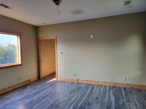 8136 N Main Street, Houston TX 77022