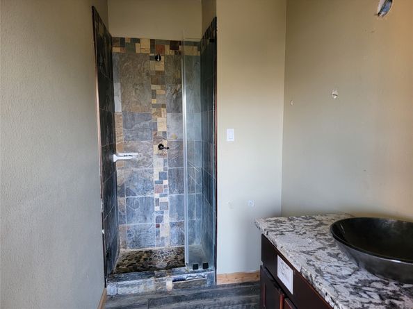 8136 N Main Street, Houston TX 77022