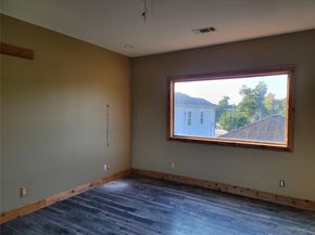 8136 N Main Street, Houston TX 77022