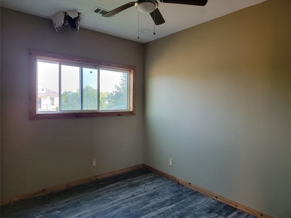 8136 N Main Street, Houston TX 77022