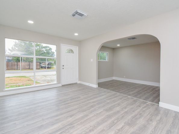 7823 Belgard Street, Houston TX 77033