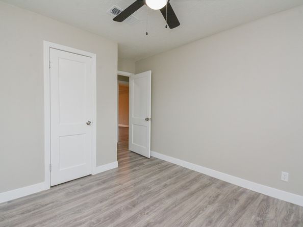 7823 Belgard Street, Houston TX 77033