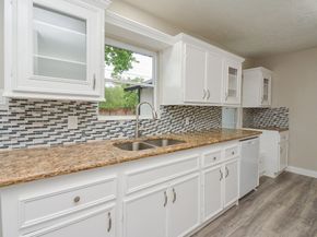 7823 Belgard Street, Houston TX 77033