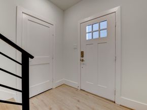 5241 Darling Street, Houston TX 77007