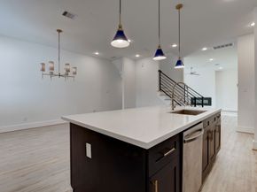5241 Darling Street, Houston TX 77007