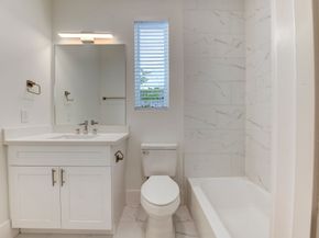 5241 Darling Street, Houston TX 77007