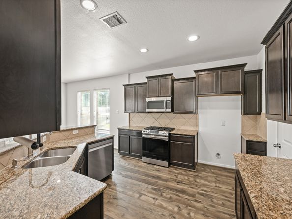 13026 Clover Creek Point Lane, Humble TX 77346