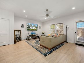 5712 Elysian Street, Houston TX 77009