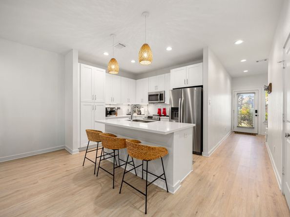 5712 Elysian Street, Houston TX 77009