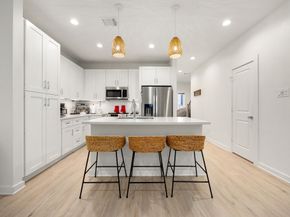 5712 Elysian Street, Houston TX 77009