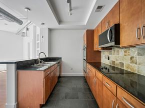 1901 Post Oak Boulevard 306, Houston TX 77056
